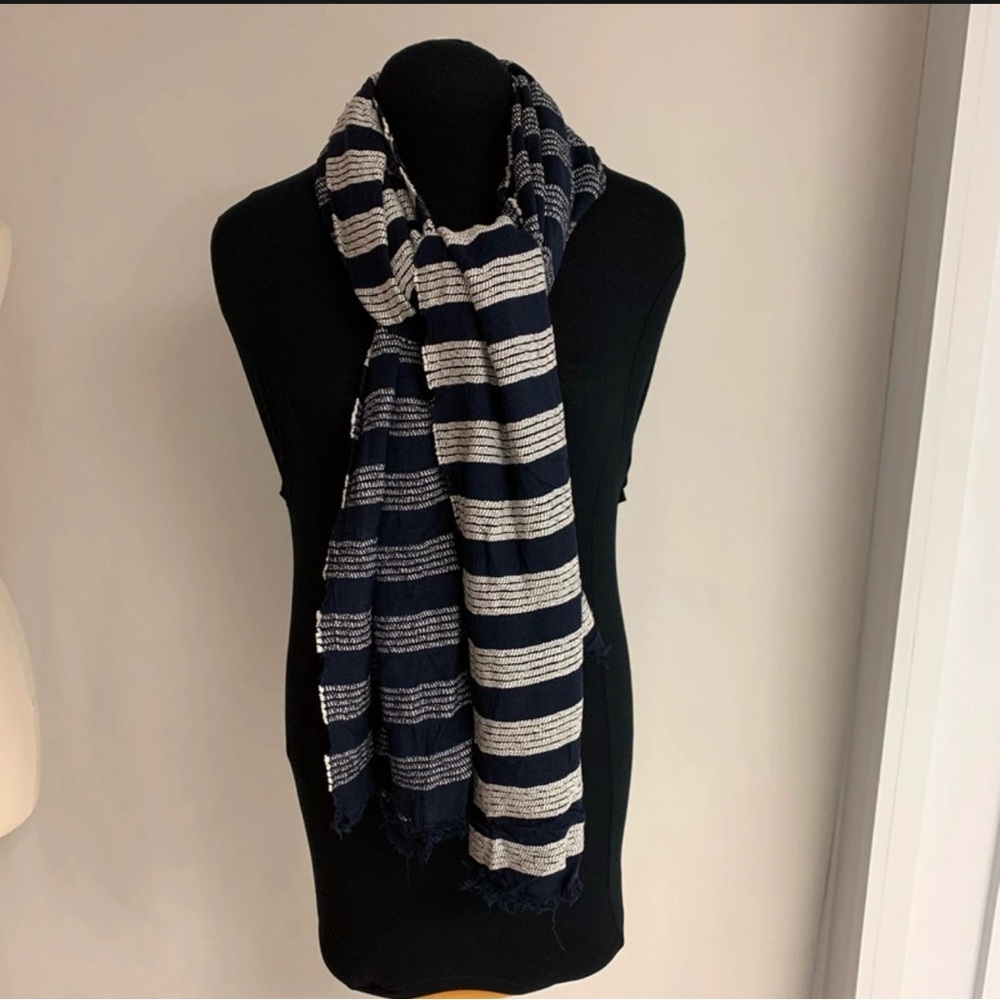 J. CREW Striped Black and White Scarf NWOT